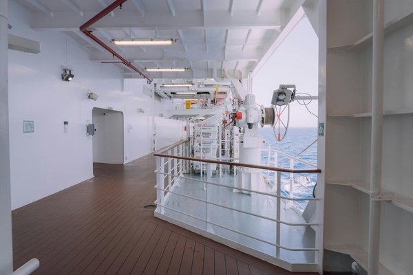 Milford sound cruise: an immersive journey through new zealand's natural wonder